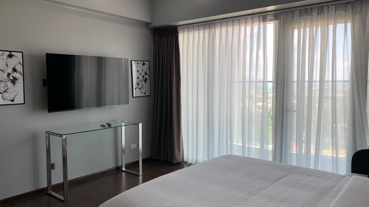 Aeon Suites Staycation Managed By Aria Hotel Davao City Eksteriør bilde