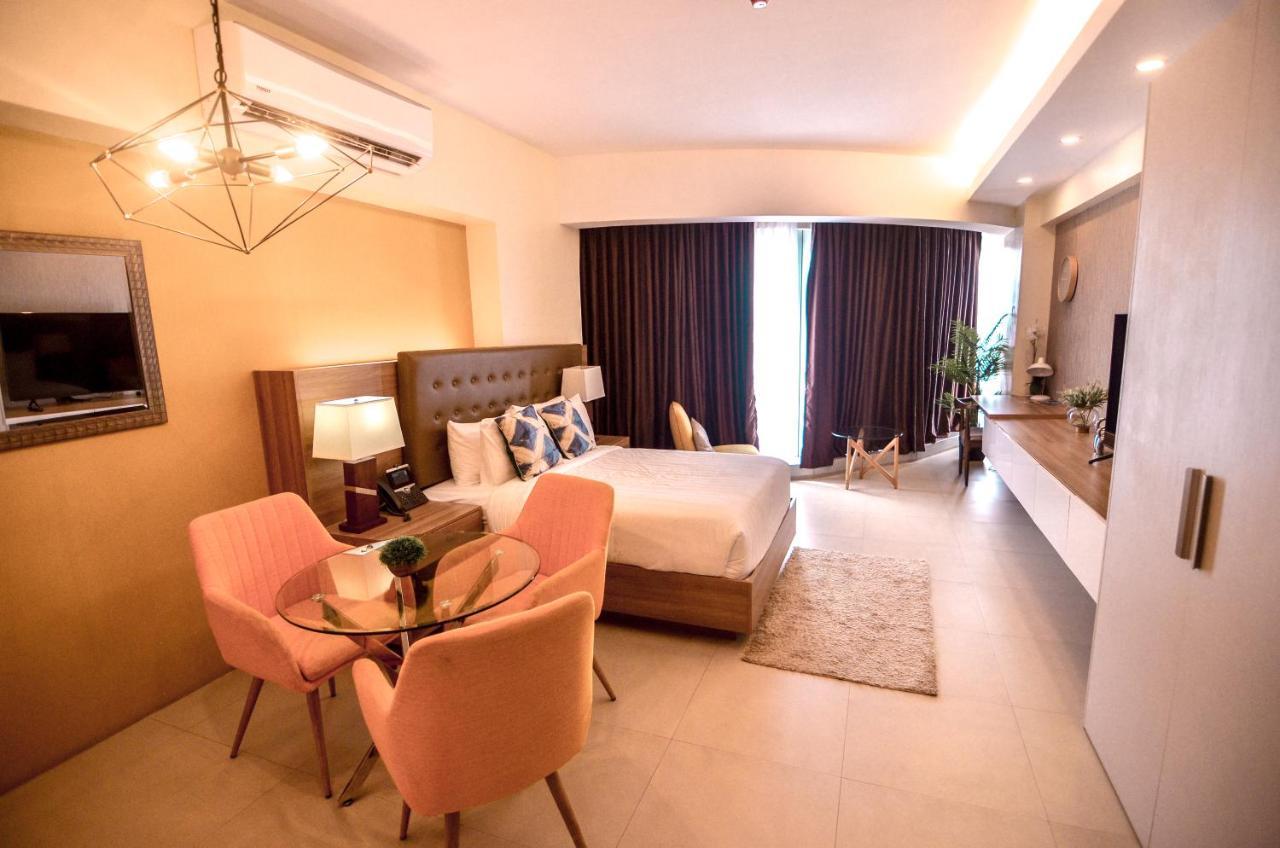 Aeon Suites Staycation Managed By Aria Hotel Davao City Eksteriør bilde